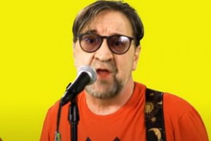 Юрий Шевчук спел «Злого дядю» накануне дня рождения