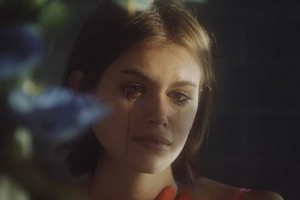 Кара Делевинь сняла Кайю Гербер в своем режиссерском дебюте