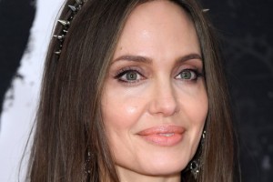 45 лет актрисе Анджелине Джоли