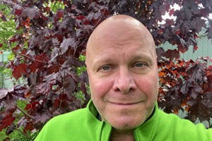 Алексей Кортнев песней ответил РИА Новости на вопрос о графике прогулок