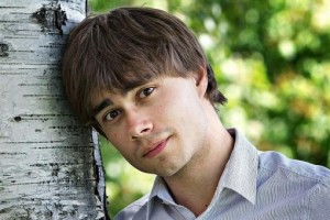 Александр Рыбак снова запел по-русски