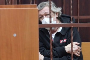 СМИ подсчитали доходы Ефремова