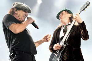 Ангус Янг, Клифф Уильямс и Брайан Джонсон