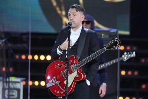 Шнуров возродил «Ленинград» и представил новый клип