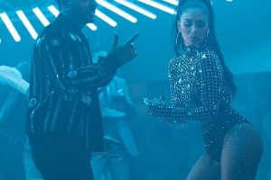 Луис Фонси и Николь Шерзингер сняли клип про лотерею