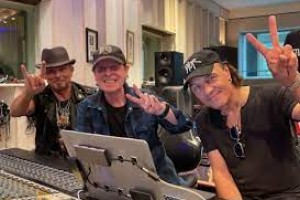 SCORPIONS опубликовали первый фрагмент нового студийного альбома!