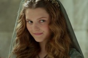 Звезда «Великолепного века» Гезде Туркер вышла замуж