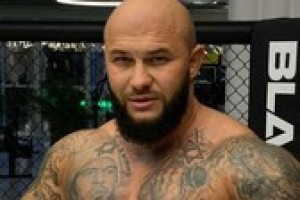 На расслабоне с рэперами и женой. Джиган отметил день рождения
