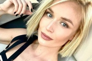 Олег Газманов и Полина Гагарина названы лучшими эстрадными исполнителями года