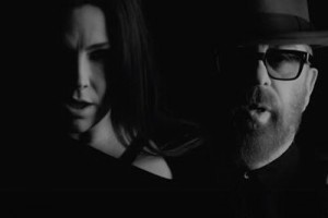 Дэйв Стюарт и Эми Ли спели «Love Hurts»