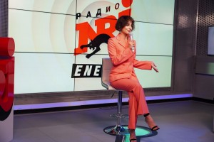 «Мне нравятся парни помутней»: Seville из Artik&Asti рассказала о новом треке