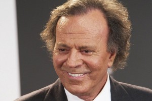 Julio Iglesias прооперирован в США