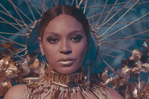 Дэнни Шварц, пишущий для Rolling Stone, назвал песню "замечательной"