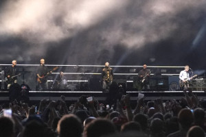 Рок-группа Oasis выступила с первым за 16 лет концертом