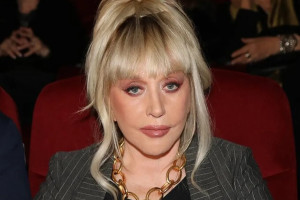 Подавший в суд на Пугачеву адвокат высказался о хамстве певицы