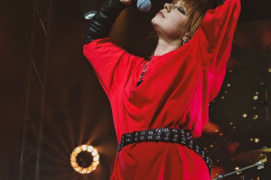 «В Питере рок любят больше, чем в Москве»: Юлия Савичева о том, как изменилась ее публика