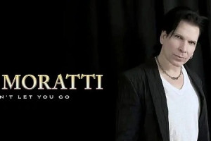 Через месяц выйдет сольник Роба Моратти