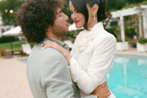 Селена Гомез рассказала о первых месяцах после свадьбы с Бенни Бланко