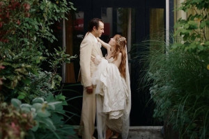 Карли объяснила Vogue, что «атмосфера была лёгкой и радостной»