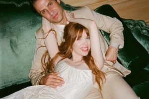 Western Wind — восьмой трек на пятом студийном альбоме Карли Рэй Джепсен