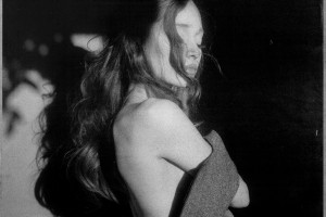 «Hate That I Made You Love Me» — это баллада в стиле поп