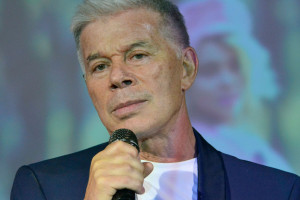 Олег Газманов рассказал, что стало с записями песен после потопа в студии