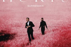 Hurts – «Surrender»