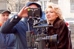 Премьера клипа Алины Делисс на «ELLO»