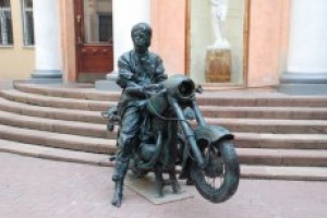 В Новгородской области открыли памятник Цою