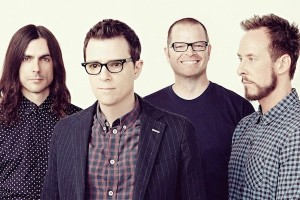 Weezer посмеялись над католической церковью в клипе “Thank God For Girls