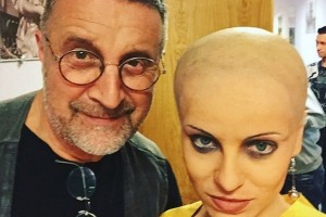 Елена Темникова шокировала поклонников лысой головой