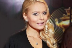 2016 год станет для бывшей солистки группы «Блестящие» Ксении Новиковой годом экспериментов