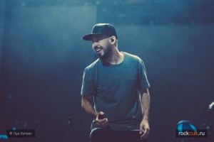 Майк Шинода сообщил, что его преследует фанатка