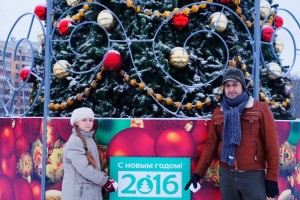 Александр Зарецкий  поздравляет слушателей Радио "Голоса планеты" с Новым годом!!!