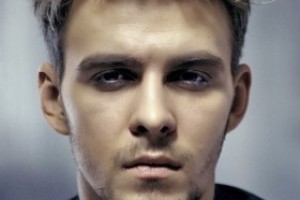14 февраля состоится горячая видеопремьера нового сингла певца Макса Барских "Займемся любовью".