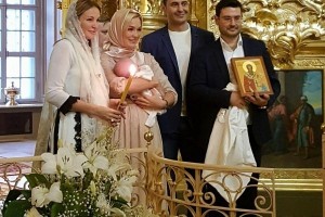 Юлия и Стас Костюшкины окрестили сына Мирона