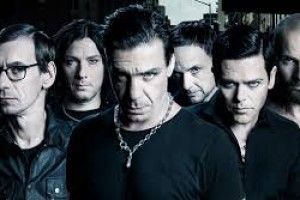 Группа Rammstein выступит на московском фестивале Maxidrom в июне