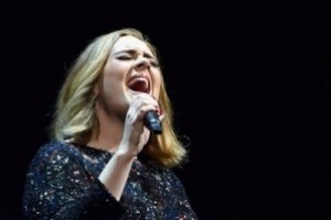 Адель выступит на фестивале «Гластонбери 2016»