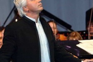 Дмитрий Хворостовский отметит День Победы «Песнями военных лет»