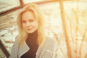 Экс-вокалистка «Ленинграда» разочаровала фанатов сольным клипом
