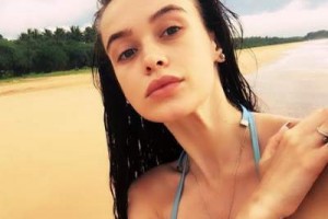 Мария Яремчук похвасталась фотографиями своих ног