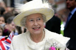 9 странных привилегий королевы Великобритании