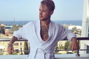 Егор Крид показал фото со своей девушкой