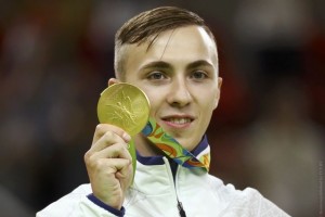 Белорус Владислав Гончаров завоевал золото Олимпиады-2016 в прыжках на батуте. 