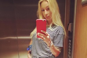 45-летняя Лера Кудрявцева удивила поклонников снимком без макияжа