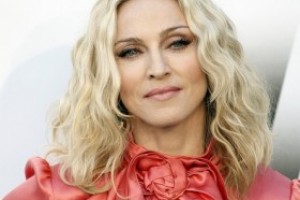 ОДНА ИЗ САМЫХ ПОПУЛЯРНЫХ ПЕВИЦ МИРА ОТМЕЧАЕТ ДЕНЬ РОЖДЕНИЯ