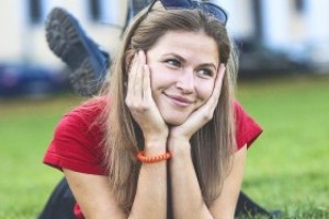 ЮЛИЯ ТОПОЛЬНИЦКАЯ СНЯЛАСЬ В НОВОМ КЛИПЕ ГРУППЫ "ЛЕНИНГРАД"