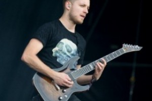 ГИТАРИСТ ГРУППЫ ARCHITECTS СКОНЧАЛСЯ ОТ РАКА