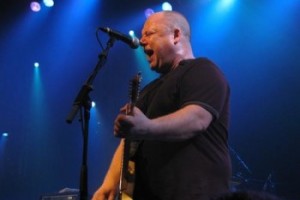 Лидер Pixies оставит сольную карьеру
