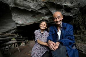 Супруги из Китая прожили в пещере 54 года.